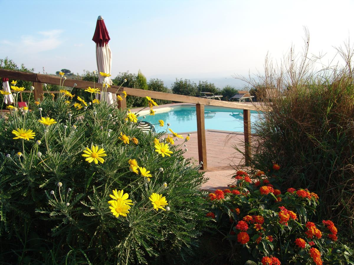 Casa Vacanze La Porta Vinci Esterno foto