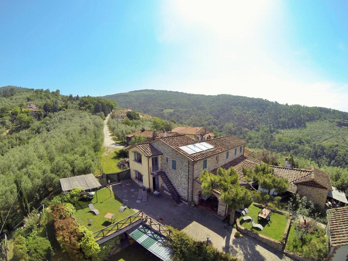 Casa Vacanze La Porta Vinci Esterno foto